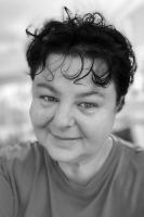 I draw where silence stands.